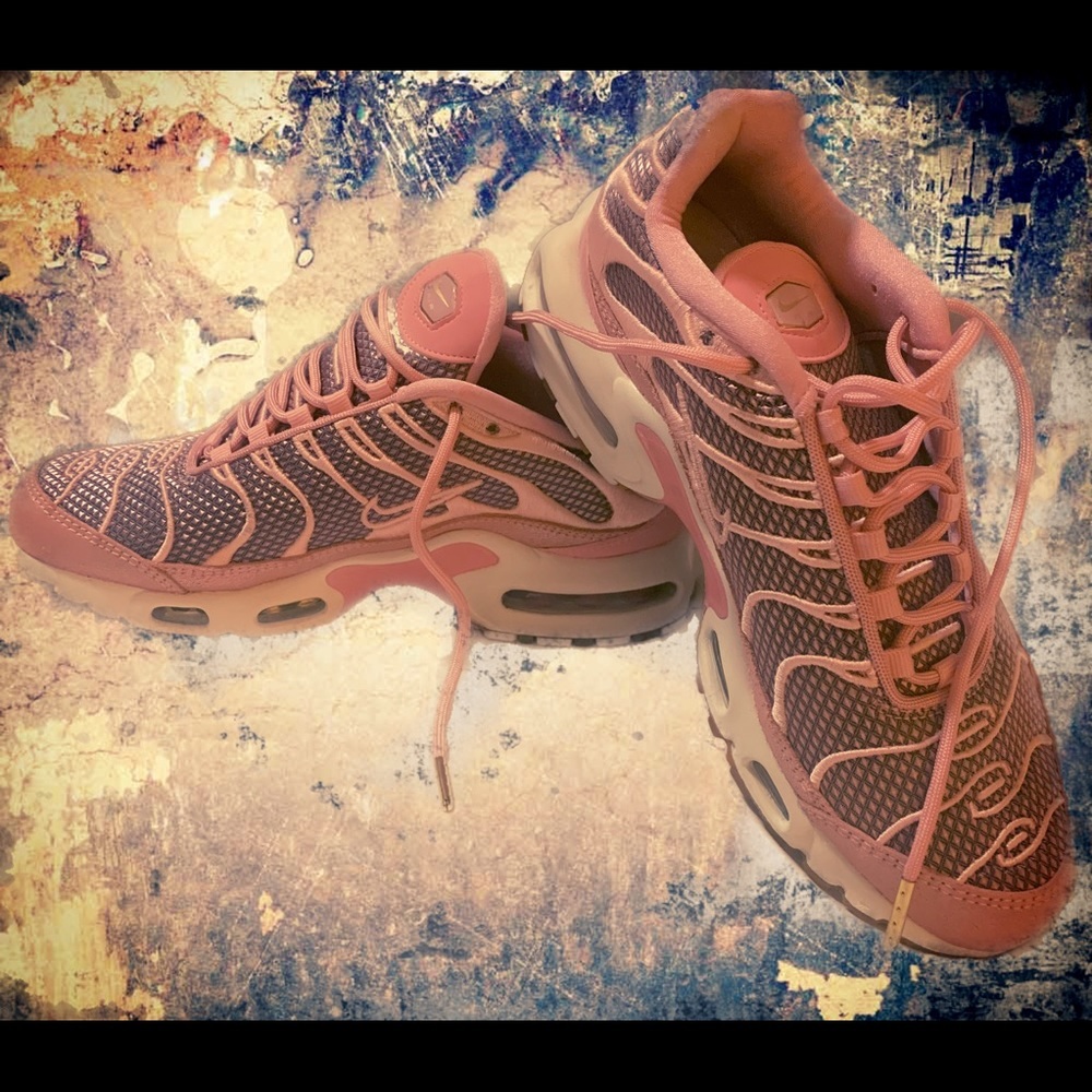 Nike Air Max Plus Goddess Night Out - Size 7